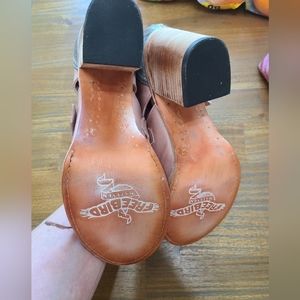 FREEBIRD Braeden shoes color blush brand new never worn except in the house.